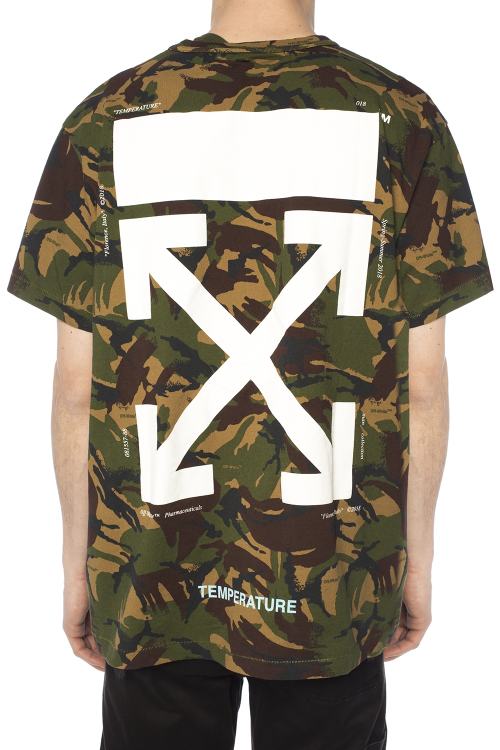 Off white camo tee hotsell